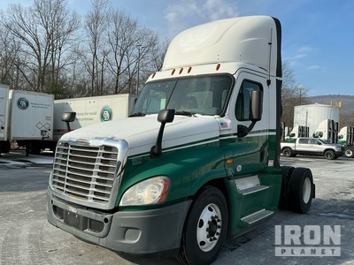 2016 Freightliner Cascadia 125 4x2 S/A Day Cab Truck Tractor