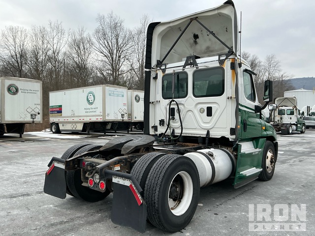 CAMIóN 2016 FREIGHTLINER