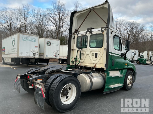 CAMIóN 2016 FREIGHTLINER