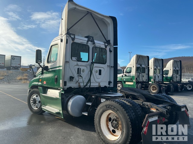 CAMIóN 2016 FREIGHTLINER