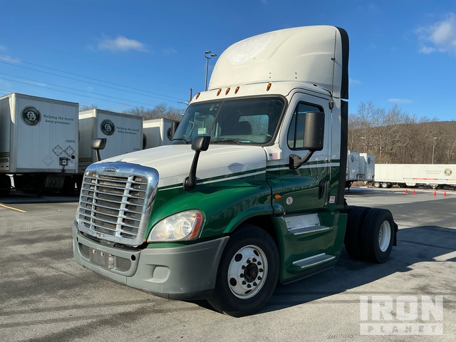 CAMIóN 2016 FREIGHTLINER