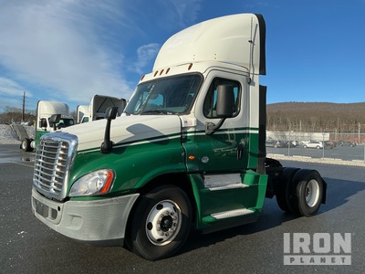 2016 Freightliner Cascadia 125 Ciągnik siodłowy z kabiną dzienną S/A