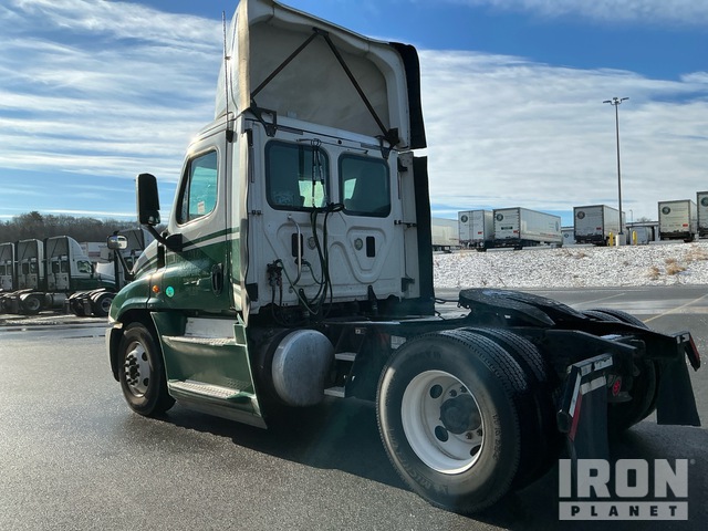 CAMIóN 2016 FREIGHTLINER