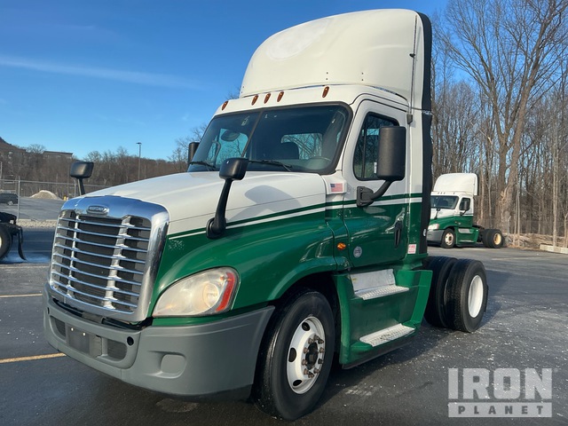 CAMIóN 2016 FREIGHTLINER