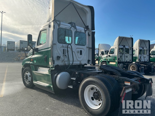 CAMIóN 2016 FREIGHTLINER