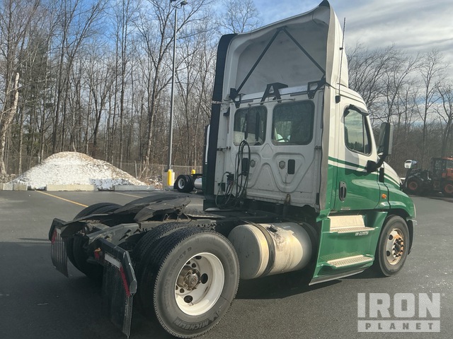 CAMIóN 2016 FREIGHTLINER