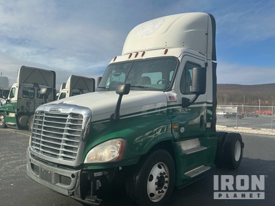 2016 Freightliner CA125 Cabeza Tractora Cabina Corta