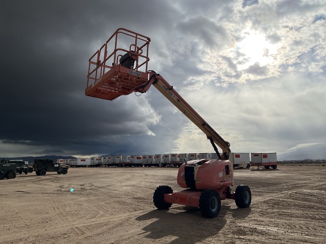 JLG 600A Articulating Boom Lift