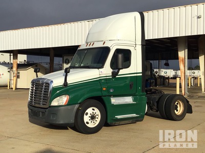 2017 Freightliner CA125 4x2 Cabeza Tractora Cabina Corta