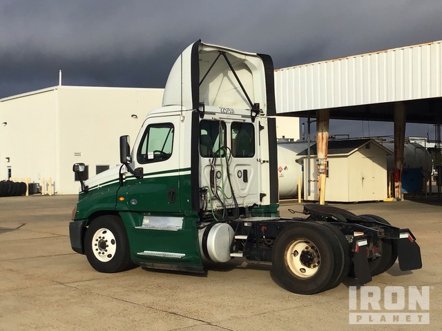 CAMIóN 2017 FREIGHTLINER