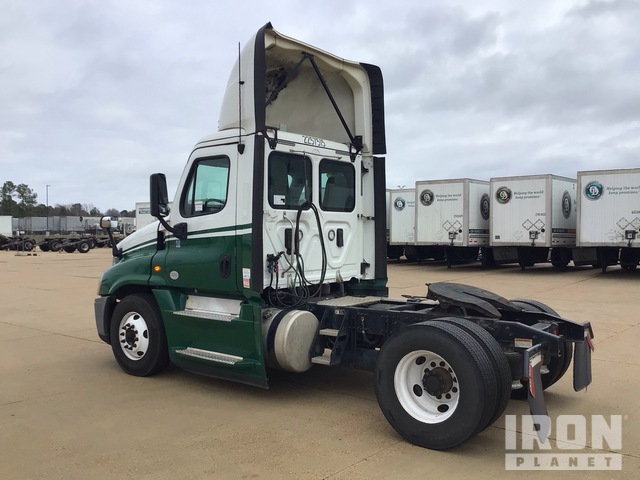 CAMIóN 2017 FREIGHTLINER