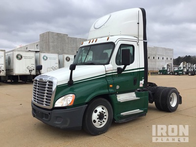 2017 Freightliner Cascadia 125 4x2 S/A Day Cab Truck Tractor