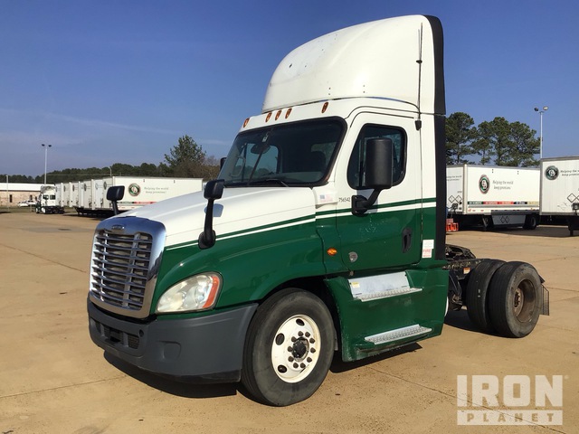 CAMIóN 2016 FREIGHTLINER