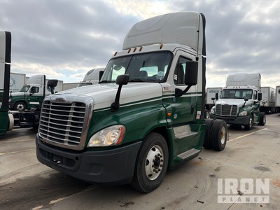 2017 Freightliner CA125 4x2 Cabeza Tractora Cabina Corta