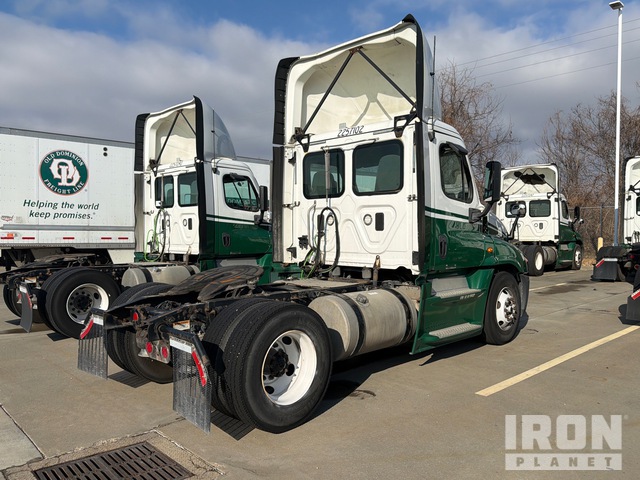 CAMIóN 2017 FREIGHTLINER