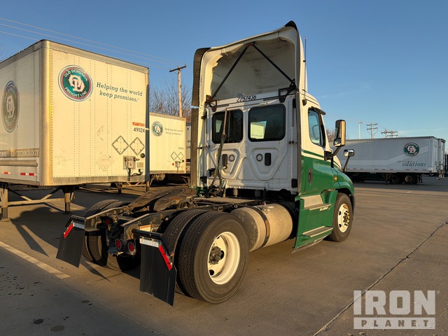 CAMIóN 2017 FREIGHTLINER