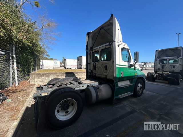 CAMIóN 2017 FREIGHTLINER