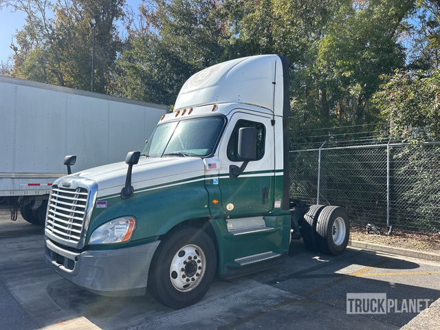 CAMIóN 2017 FREIGHTLINER