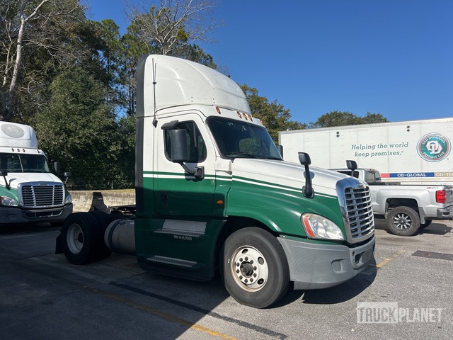 CAMIóN 2017 FREIGHTLINER