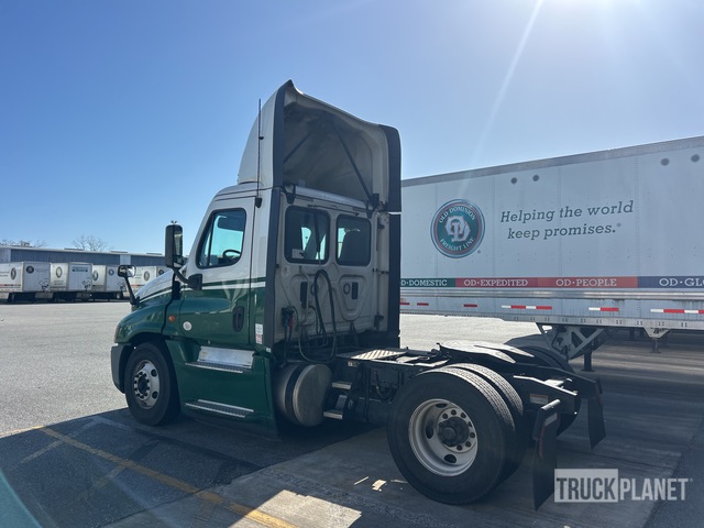 CAMIóN 2017 FREIGHTLINER