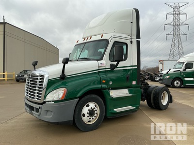 2017 Freightliner CA125 4x2 Cabeza Tractora Cabina Corta