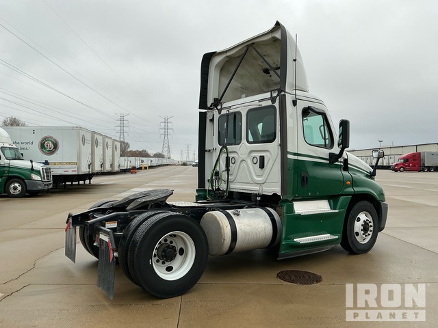 CAMIóN 2017 FREIGHTLINER