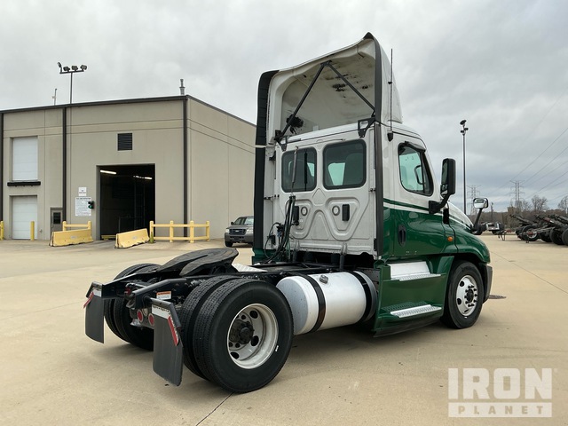 CAMIóN 2017 FREIGHTLINER