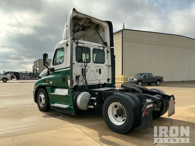 CAMIóN 2017 FREIGHTLINER