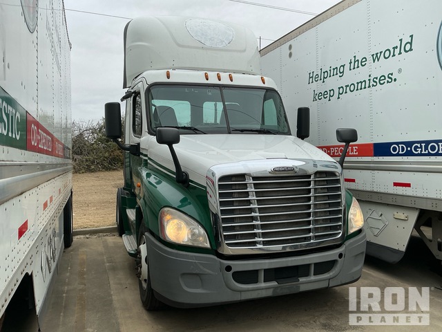 CAMIóN 2016 FREIGHTLINER