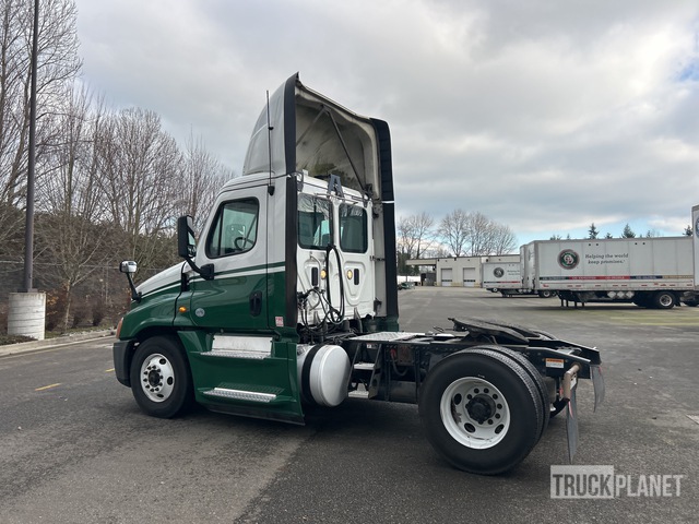 CAMIóN 2016 FREIGHTLINER