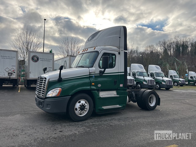 CAMIóN 2016 FREIGHTLINER