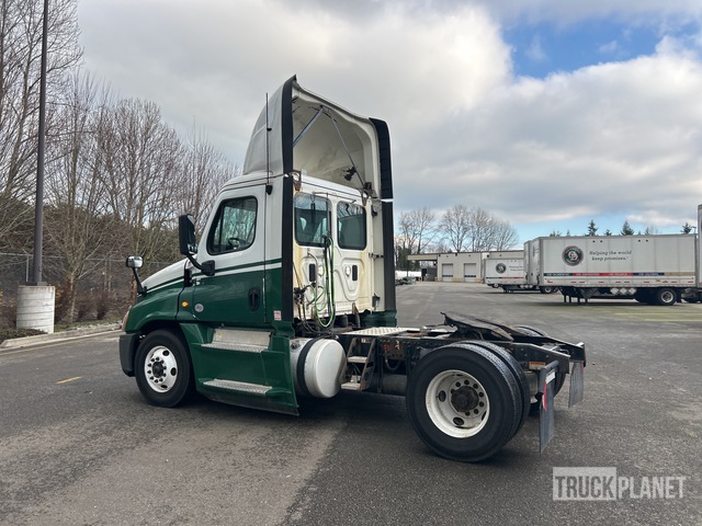 CAMIóN 2016 FREIGHTLINER
