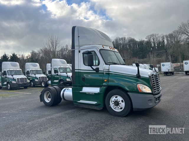 CAMIóN 2016 FREIGHTLINER