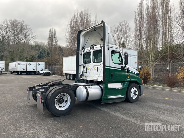 CAMIóN 2016 FREIGHTLINER