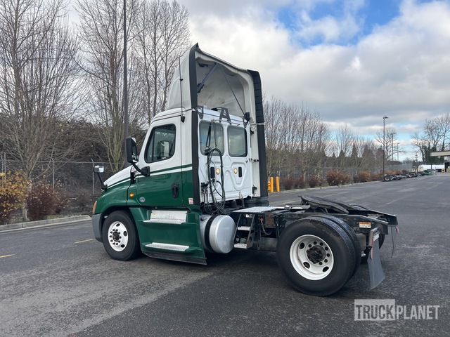 CAMIóN 2016 FREIGHTLINER
