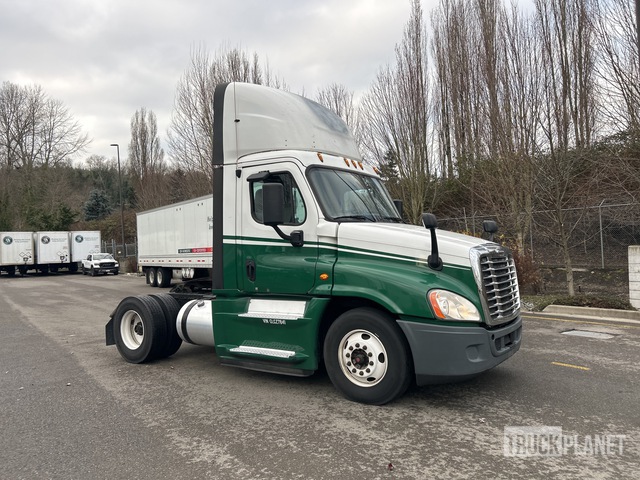 CAMIóN 2016 FREIGHTLINER