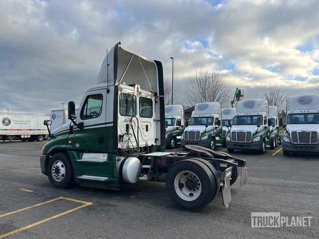 CAMIóN 2016 FREIGHTLINER