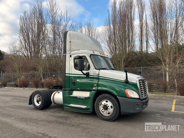 CAMIóN 2016 FREIGHTLINER