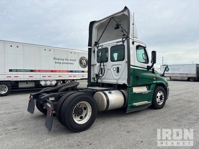 CAMIóN 2017 FREIGHTLINER