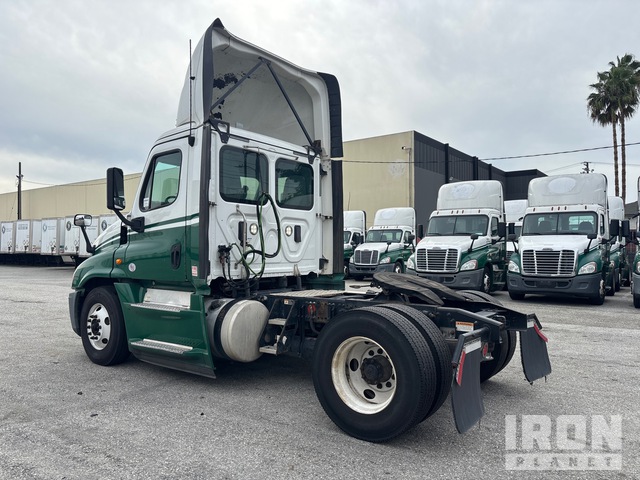 CAMIóN 2017 FREIGHTLINER