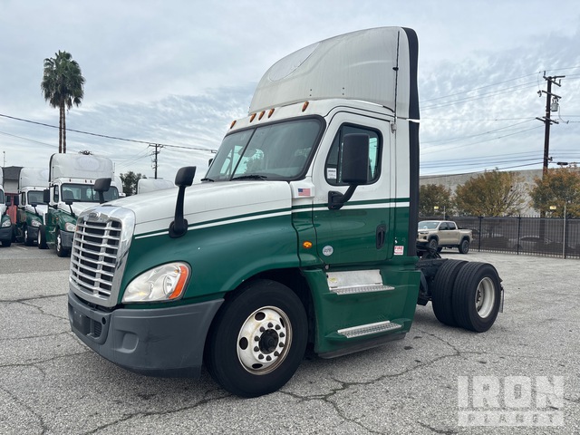 CAMIóN 2017 FREIGHTLINER