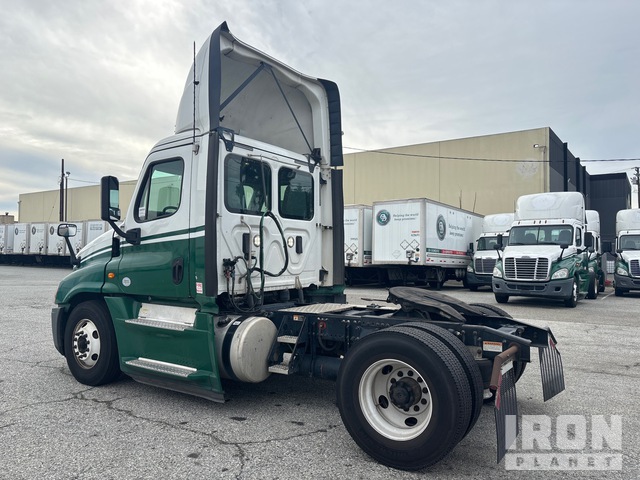 CAMIóN 2017 FREIGHTLINER