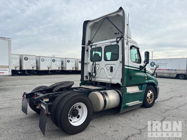 CAMIóN 2017 FREIGHTLINER