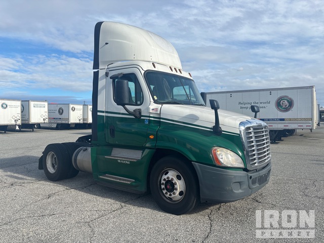 CAMIóN 2017 FREIGHTLINER