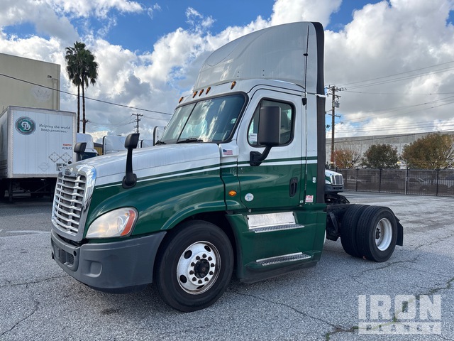 CAMIóN 2016 FREIGHTLINER