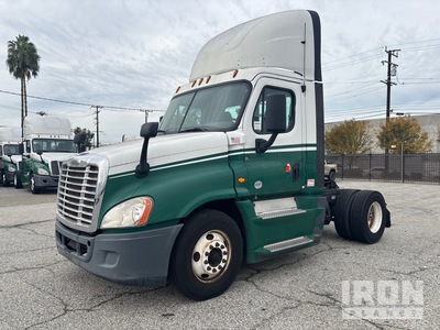 2016 Freightliner Cascadia 125 4x2 Cabeza Tractora Cabina Corta