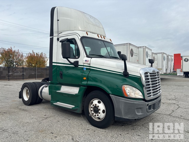 CAMIóN 2016 FREIGHTLINER