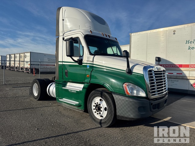 CAMIóN 2016 FREIGHTLINER