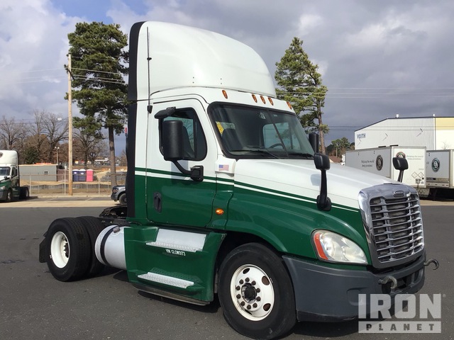 CAMIóN 2016 FREIGHTLINER