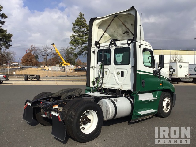 CAMIóN 2016 FREIGHTLINER